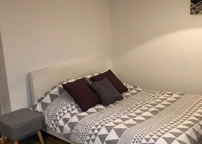 Sweet Stunning Parking Appartement